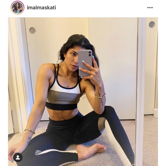 $75 Alala Aurora Sports Bra in Black/Gunmetal Size Small Luxury Athleisure - Picture 9 of 14